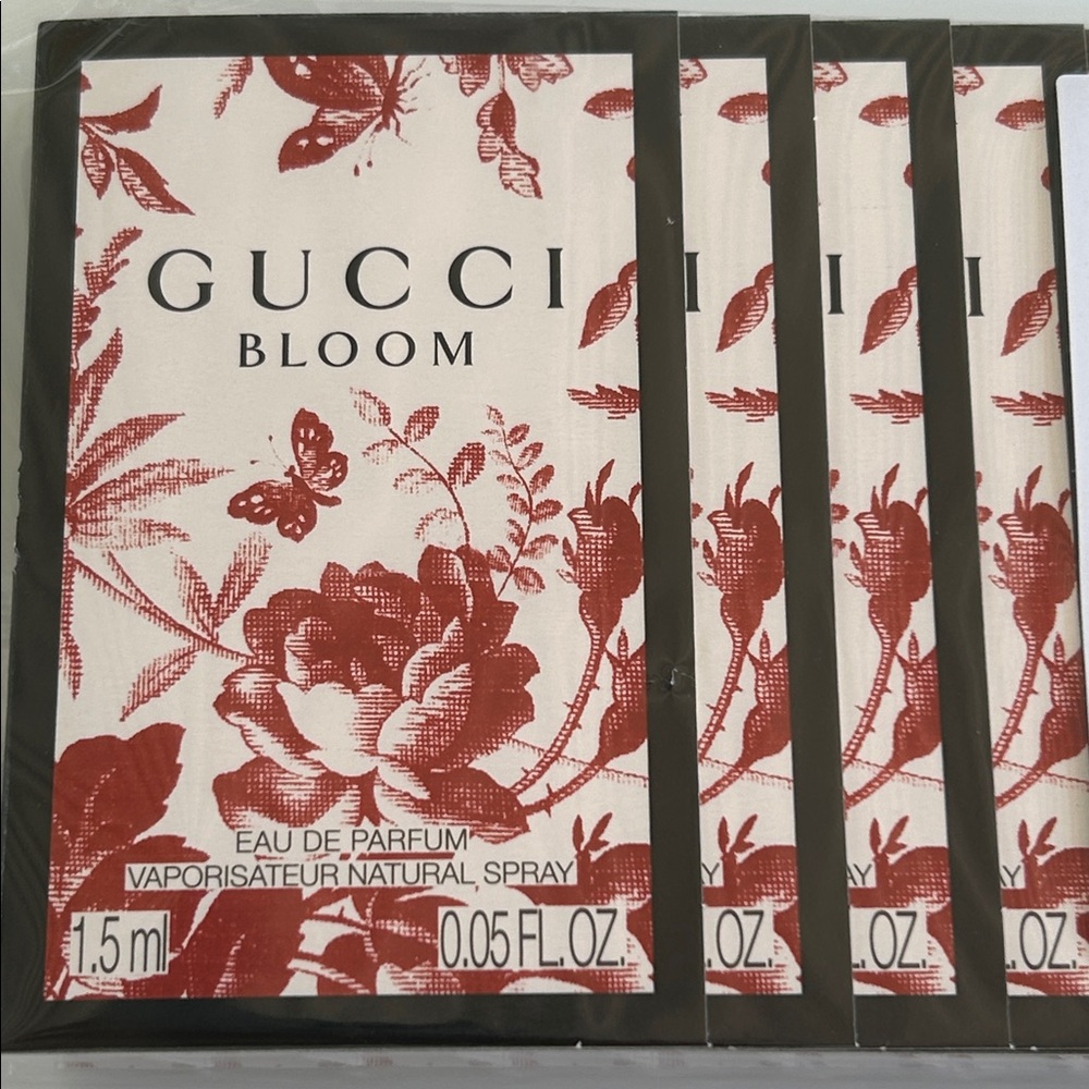 Sleeve of 12 Gucci Bloom Luxury Fragrance 1.5 ml Sample Spray Vials NWT - Picture 2 of 3